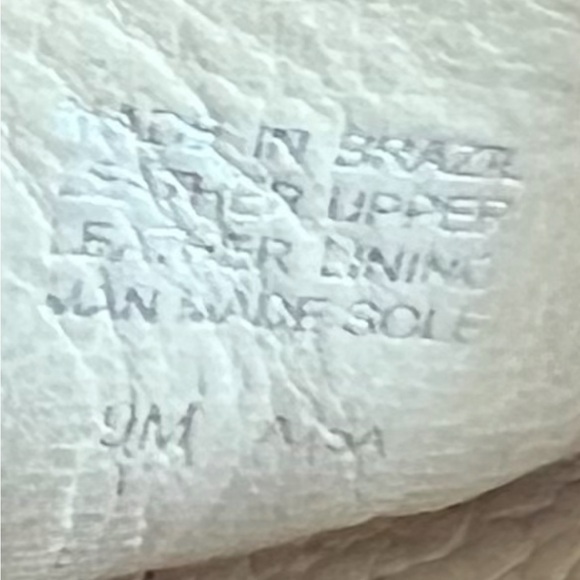 Tory Burch wedge sandals. Cream color, hardware great, size 9 - Picture 9 of 9